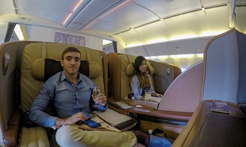 25423889170 42d0f01b2a c 800x480 - REVIEW - Singapore Airlines : First Class - Singapore to Manila (B77W)