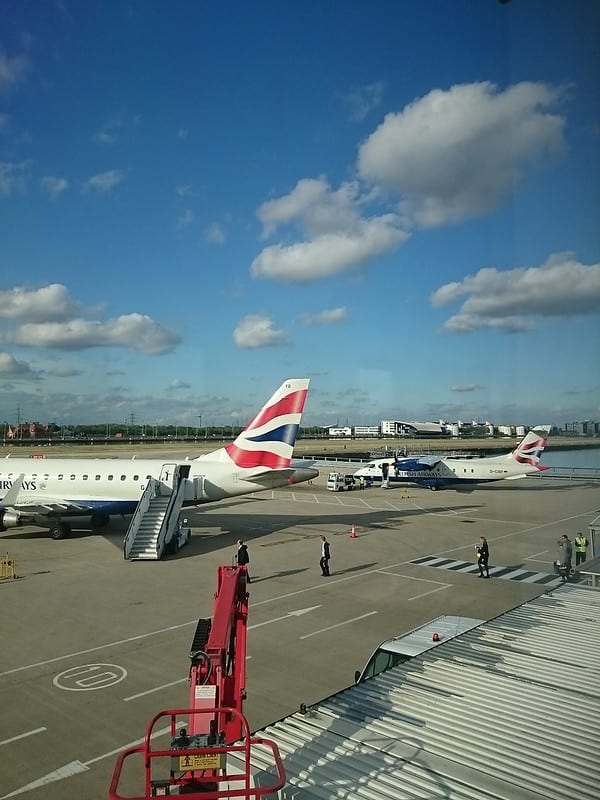 lcy plane - REVIEW - British Airways Cityflyer : Economy Class - London City to Zurich (E170)