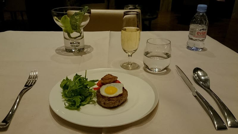 tpr dinner - REVIEW - Singapore Airlines : First Class Lounge, SIN T3