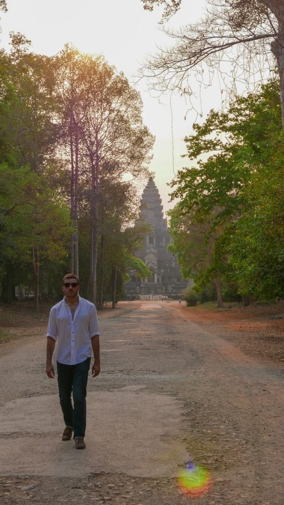 Temples 1 Angkor Wat 8 576x1024 - GUIDE - Touring the Temples of Siem Reap