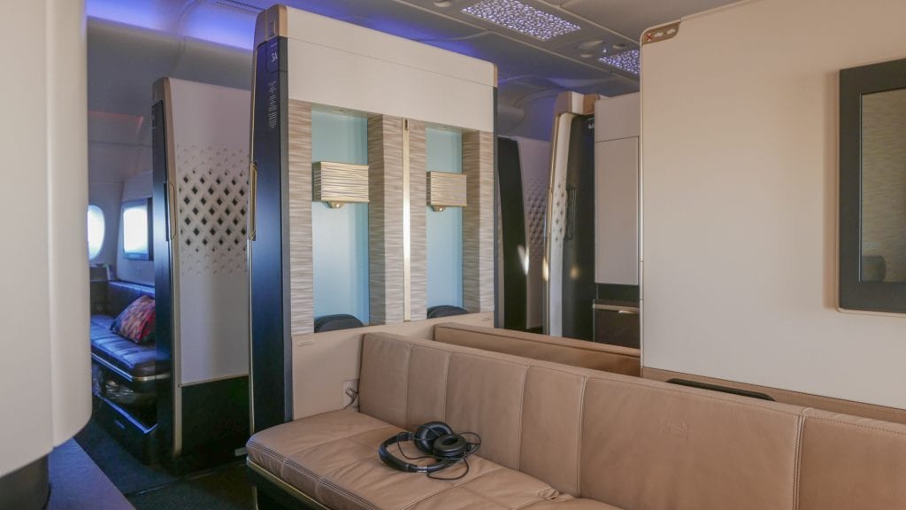 etihad apartments 04 16 7 1024x576 - REVIEW - Etihad Airways : First Class Apartment - London to Abu Dhabi (A380)