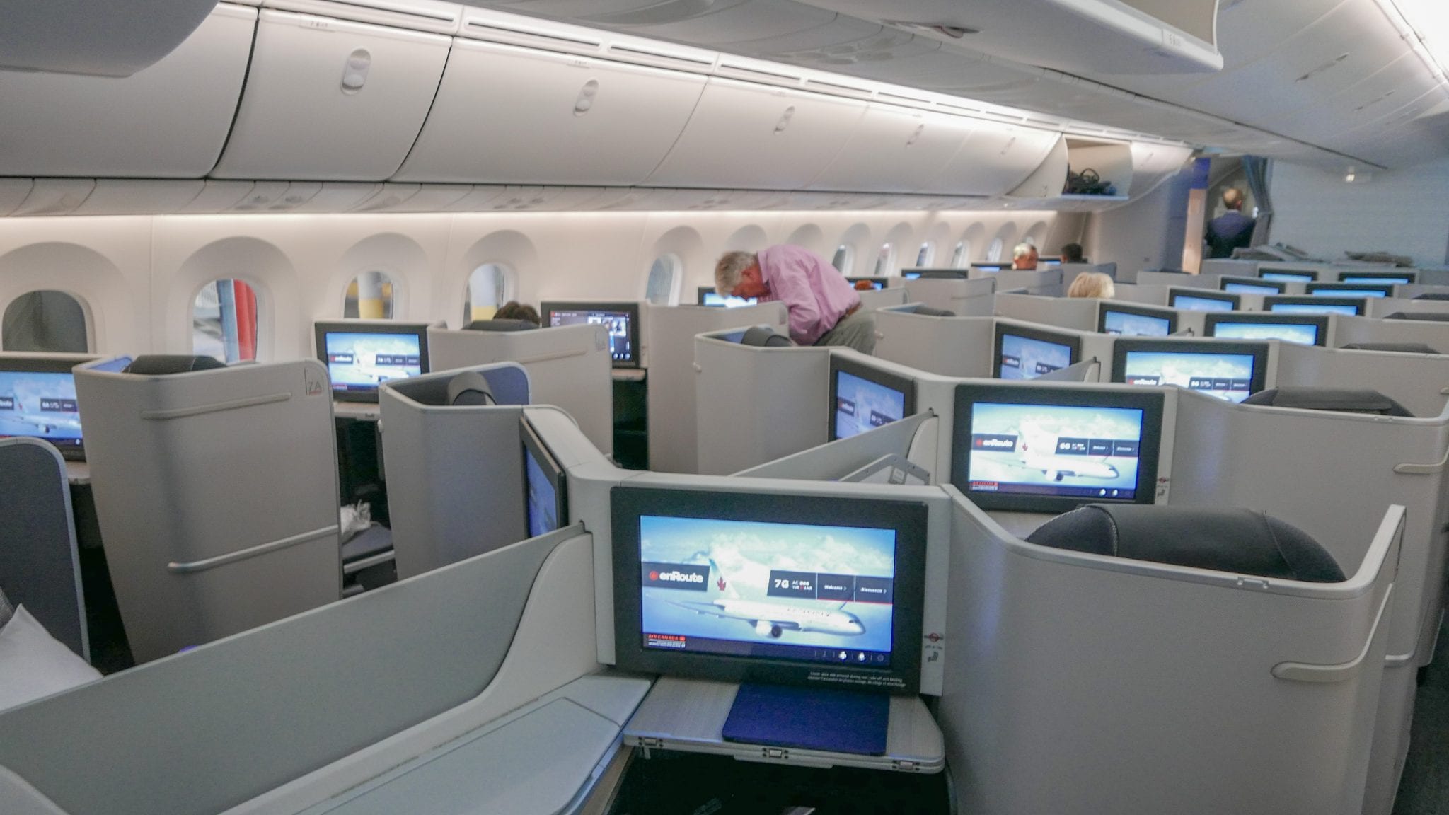 REVIEW - Air Canada Business Class 787 The Luxury Traveller