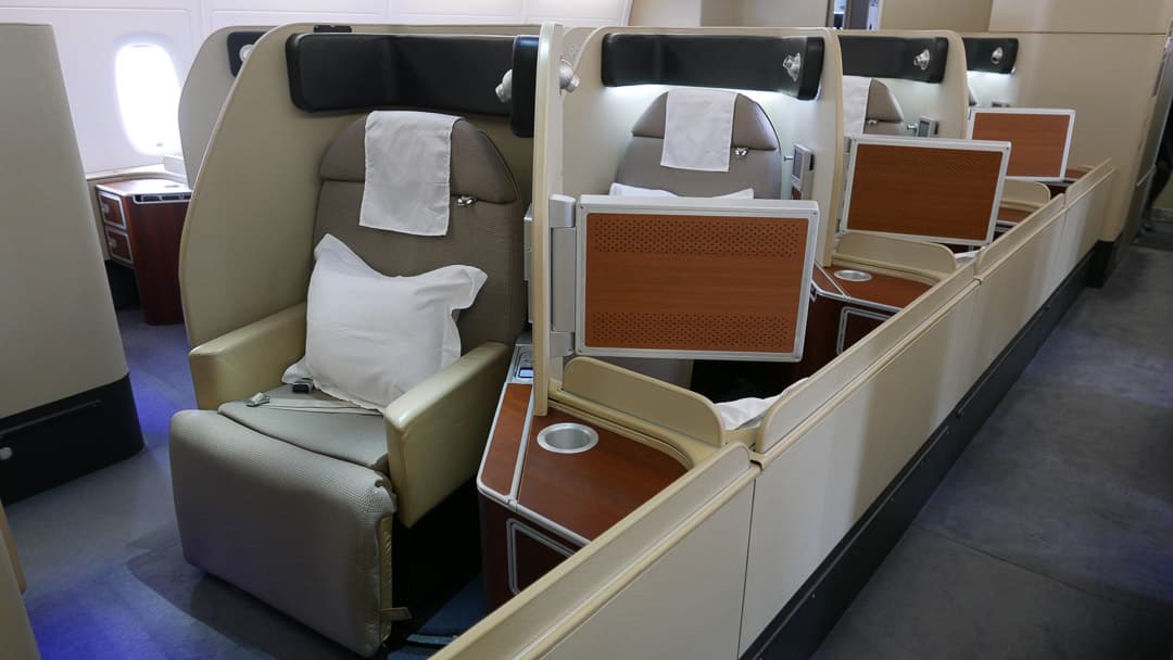 qf f cabin 1 - REVIEW - Qantas : First Class - London LHR to Dubai (A380)