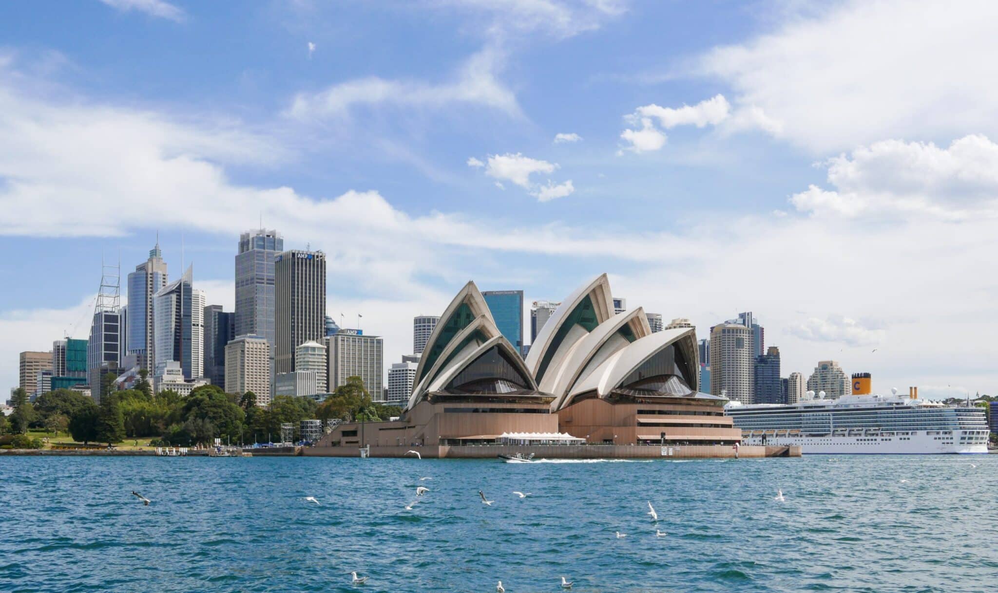 sydney opera house