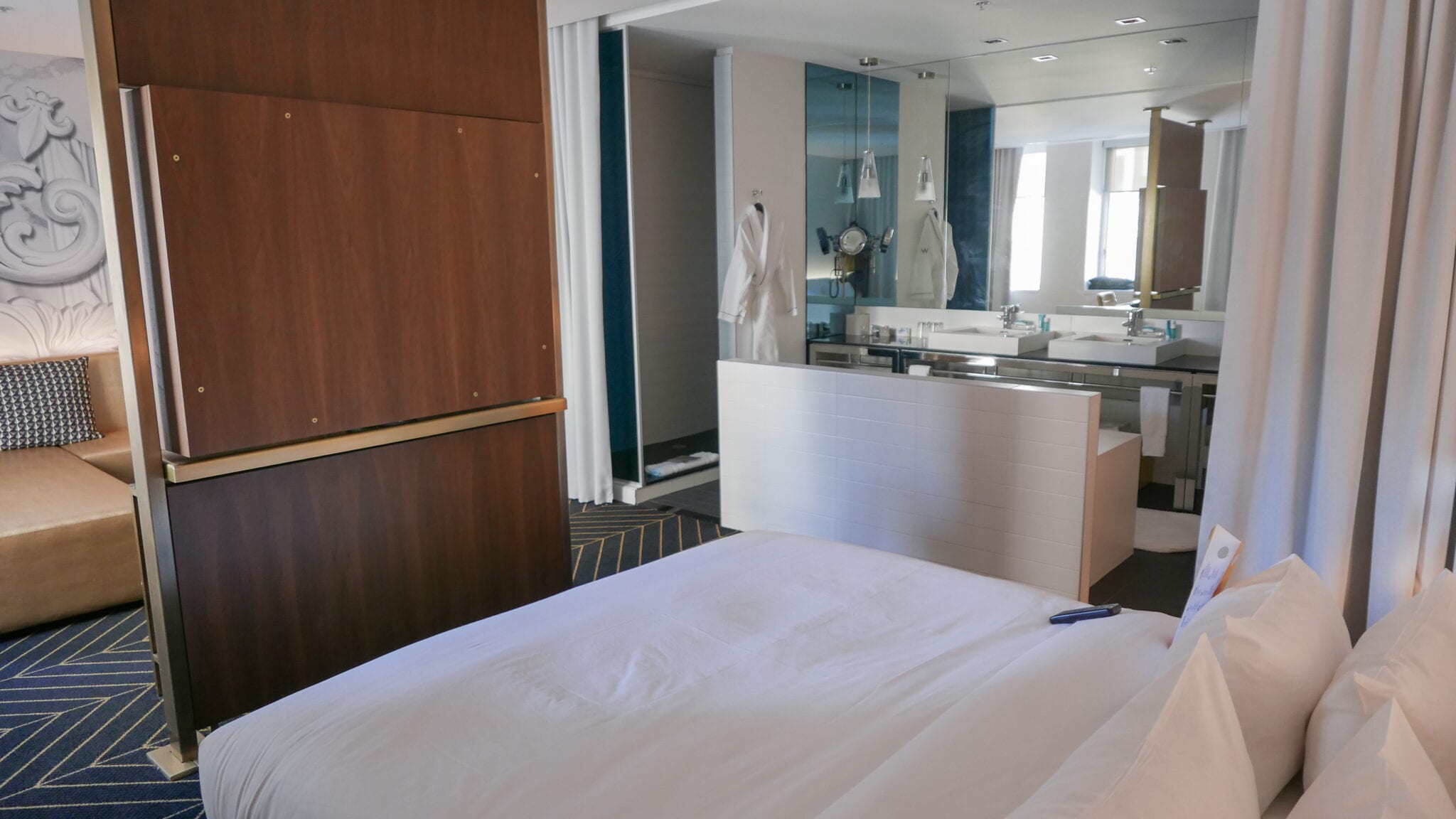 REVIEW - W Montreal, Canada - The Luxury Traveller