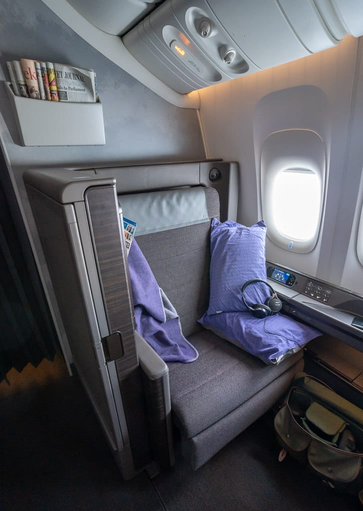 ANA New F 11 - WORLD EXCLUSIVE REVIEW - ANA : New First Class "The Suite" - Tokyo HND to London LHR (B777)