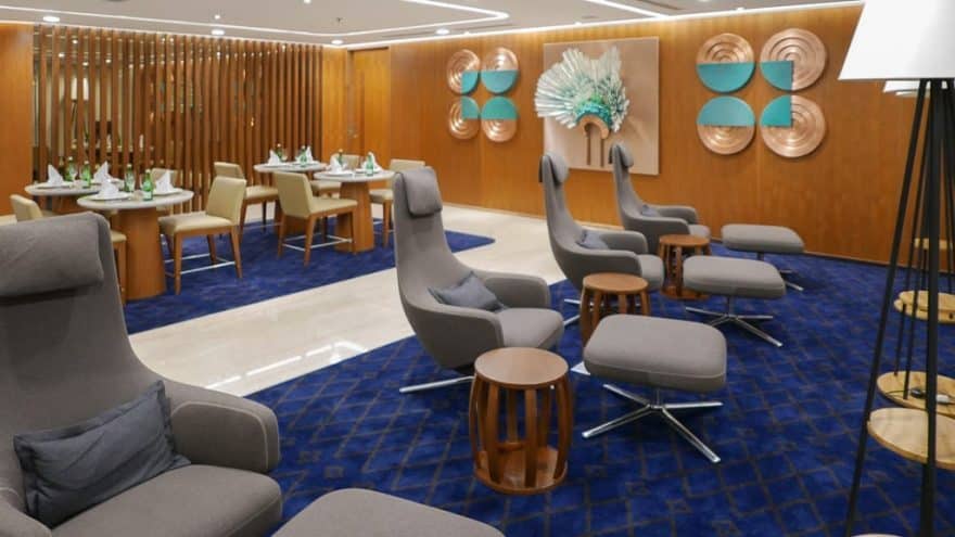 GA F Lounge 3 880x495 - First Class & Business Class flight reviews