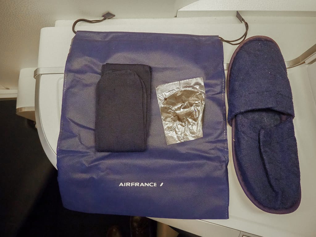 AF J 777 19 - REVIEW - Air France : Business Class - B772 - Paris CDG to Guangzhou CAN