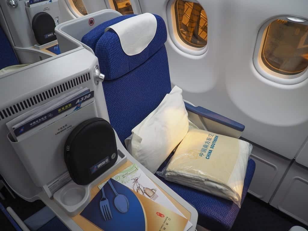 CZ A330 J 2 - REVIEW - China Southern : Business Class - A330 - Guangzhou CAN to Paris CDG