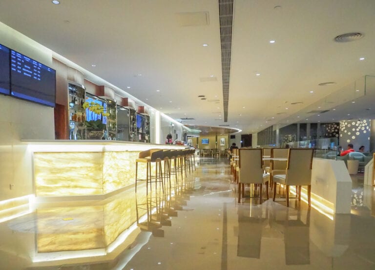 CZ CAN lounge 40 768x554 - REVIEW - China Southern International Sky Pearl VIP Lounge : Guangzhou CAN T2