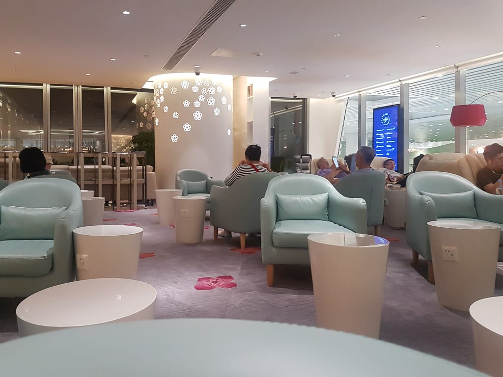 CZ CAN lounge 41 - REVIEW - China Southern International Sky Pearl VIP Lounge : Guangzhou CAN T2