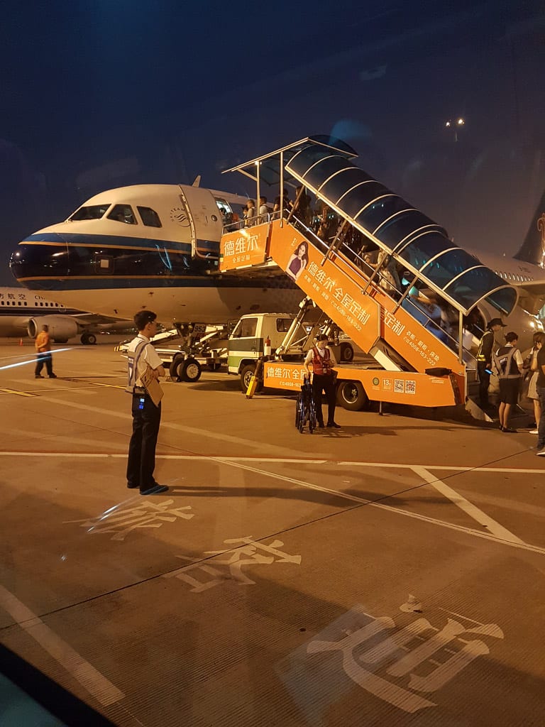 CZ J 6 - REVIEW - China Southern : Business Class - A321 - Guangzhou CAN to Saigon SGN