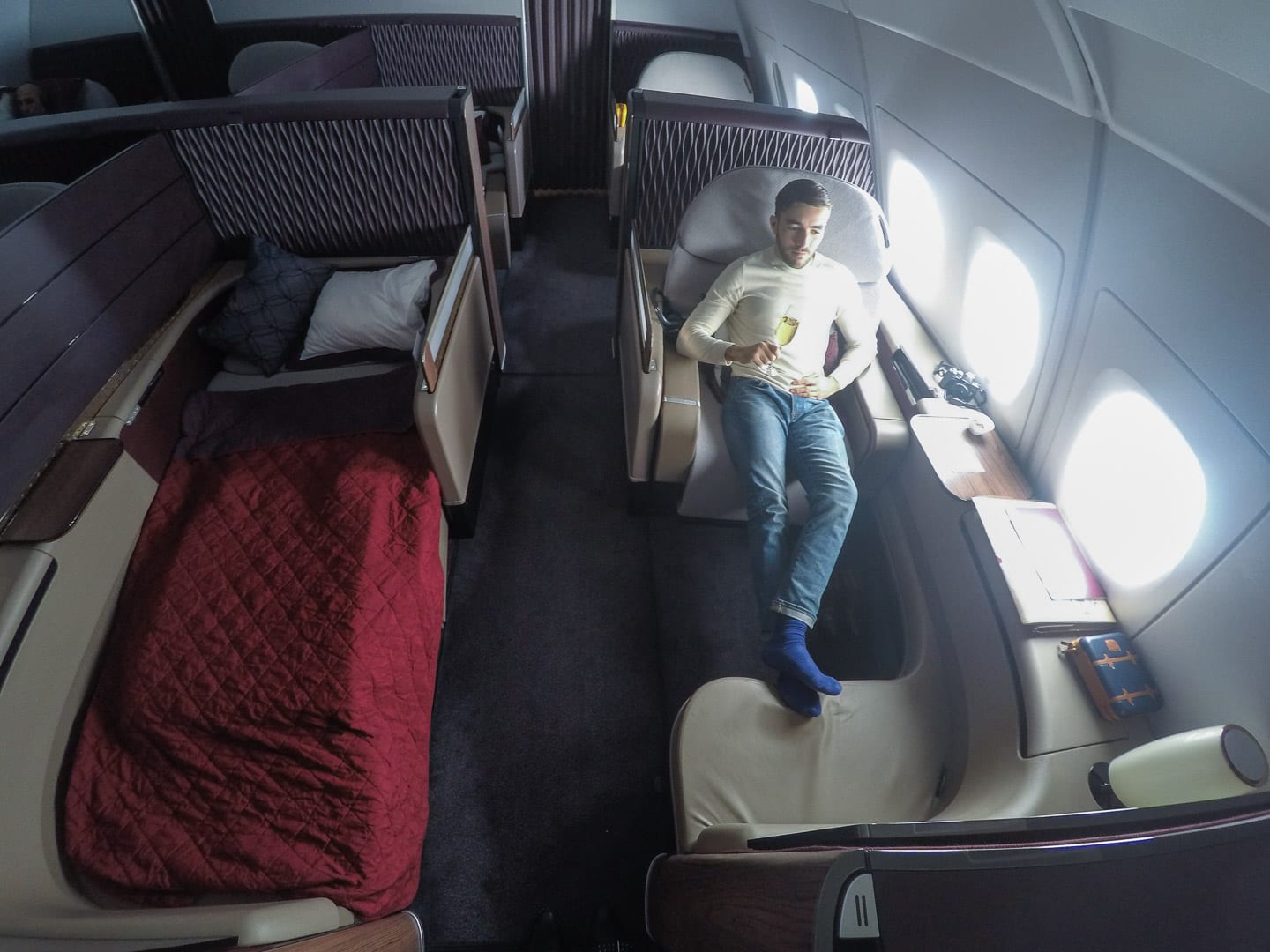 QR F A380 LHR 34 - REVIEW - Qatar Airways : First Class - A380 - Doha (DOH) to London (LHR)