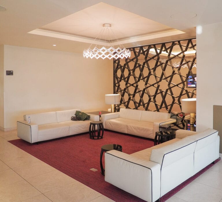 QR lounge LHR 6 768x698 - REVIEW - Qatar Airways Premium Lounge : London Heathrow LHR (Terminal 4)