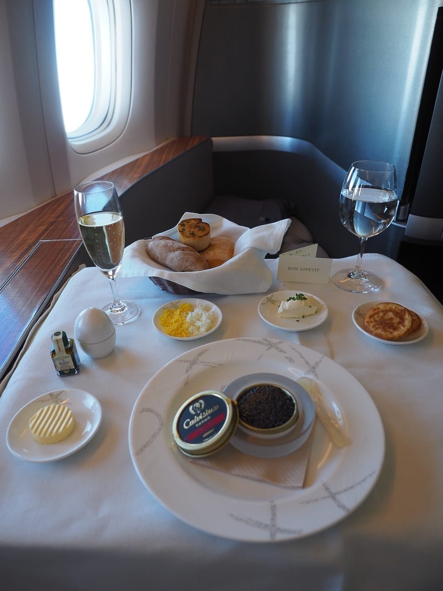 CX F MXP 28 - REVIEW - Cathay Pacific : First Class - B777 - Milan (MXP) to Hong Kong (HKG)