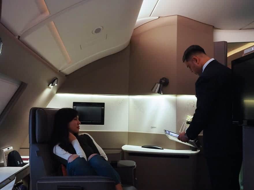 SQ new suites PVG 53 - REVIEW - Singapore Airlines : (NEW) First Class Suites - A380 - Shanghai (PVG) to Singapore (SIN)