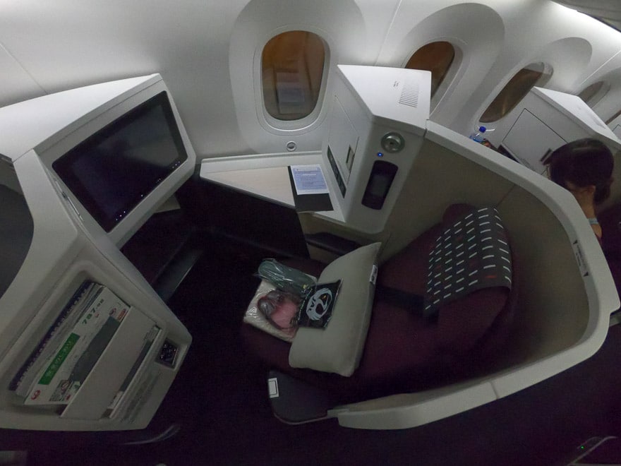 JL J sky suite III 2 - REVIEW - Garuda Indonesia : Business Class Lounge - Jakarta (CGK-T3)