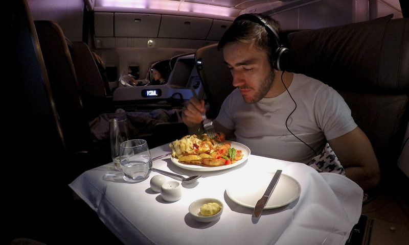 sq j lobster 800x480 - REVIEW - Singapore Airlines : Business Class - London to Singapore (B77WN)