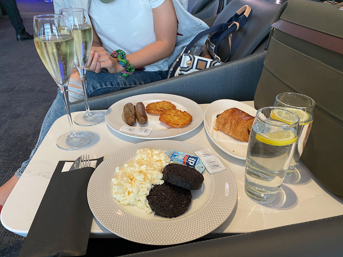 covid flounge 32 - REVIEW - British Airways : Galleries First Class Lounge & Concorde Terrace - London (LHR-T5) - [COVID-era]