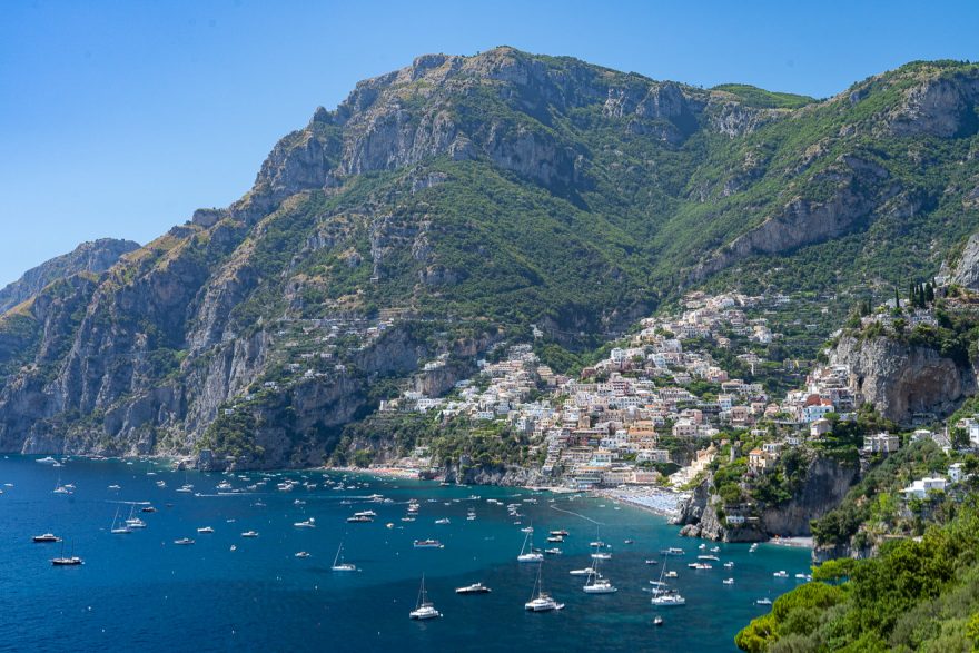 amalfi coast 15 880x587 - GUIDE - Visiting the Amalfi Coast during COVID