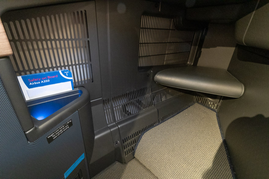 Club suites 11 - REVIEW - British Airways : Club Suites Business Class - A350 - London (LHR) to Dubai (DXB) and back - [COVID-era]