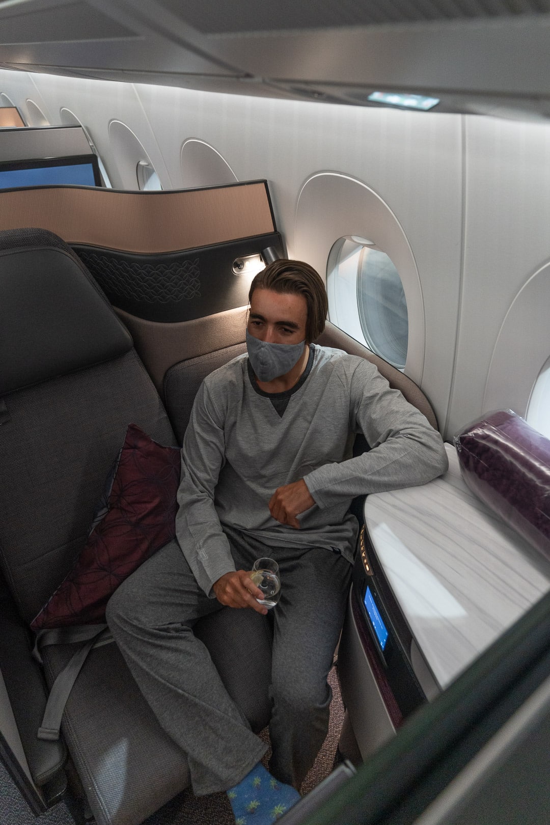 q suites covid 36 - REVIEW - Qatar Airways : Q Suites - B777/A350 - Malé (MLE) to London (LHR) - [COVID-era]