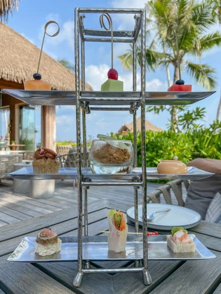 waldorf astoria maldives dining 34 450x600 - REVIEW - Waldorf Astoria Maldives Ithaafushi