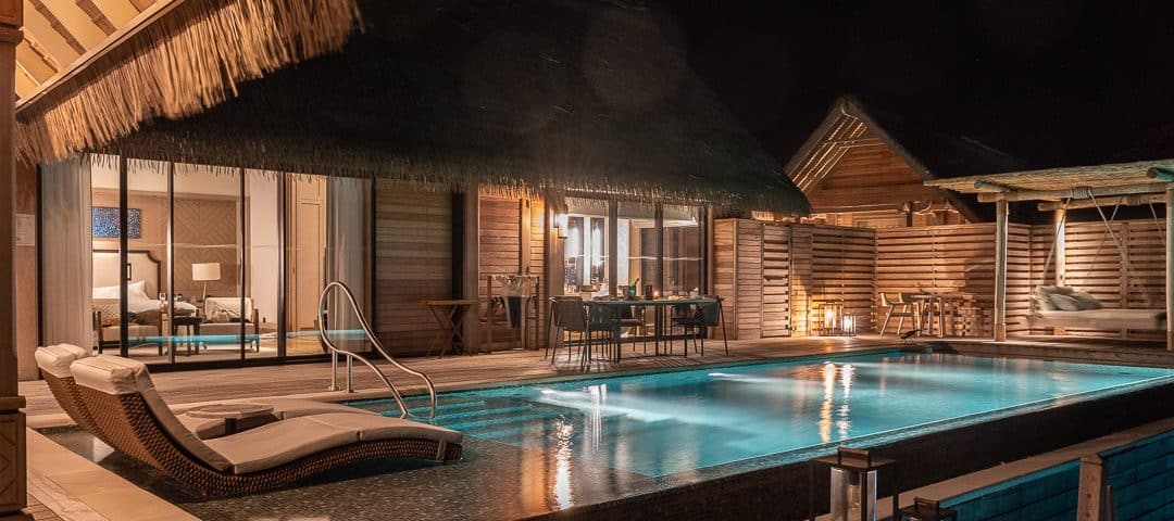 waldorf maldives night pool