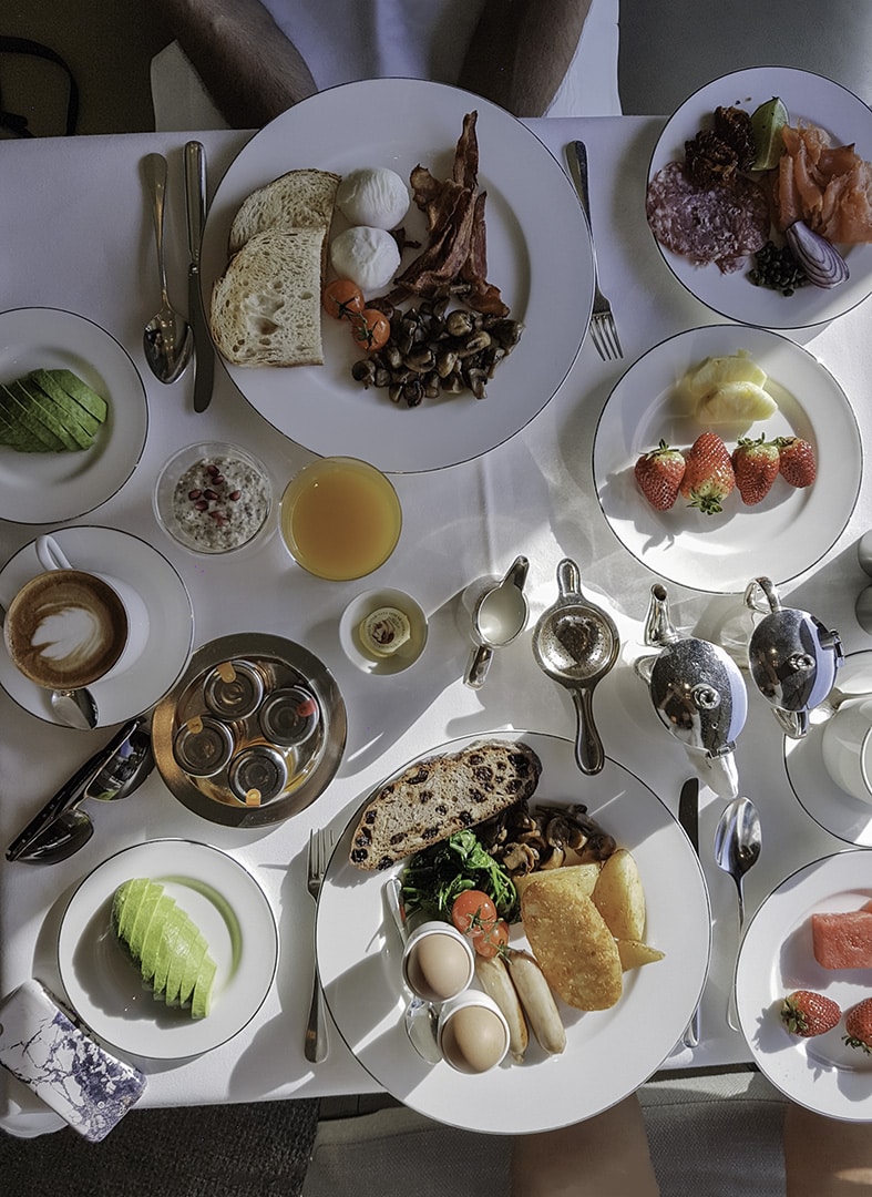 hero breakfast - How to get deals on luxury hotels