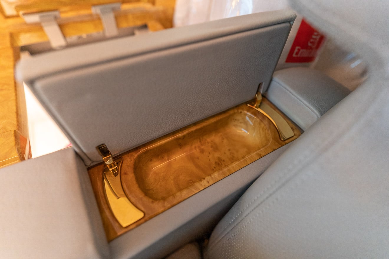 EK A380 F LGW DXB 37 - REVIEW - Emirates : First Class - A380 - London (LGW) to Dubai (DXB)