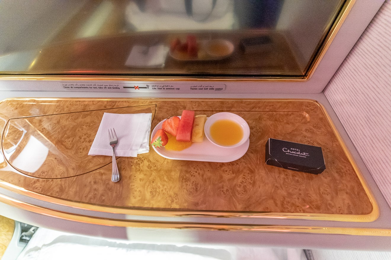 EK A380 F LGW DXB 66 - REVIEW - Emirates : First Class - A380 - London (LGW) to Dubai (DXB)