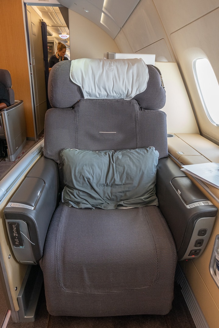 LH First A380 10 - REVIEW - Lufthansa : First Class - A380 - Frankfurt (FRA) to Delhi (DEL)