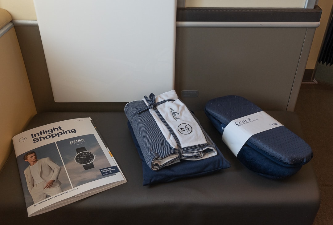 LH First A380 26 - REVIEW - Lufthansa : First Class - A380 - Frankfurt (FRA) to Delhi (DEL)