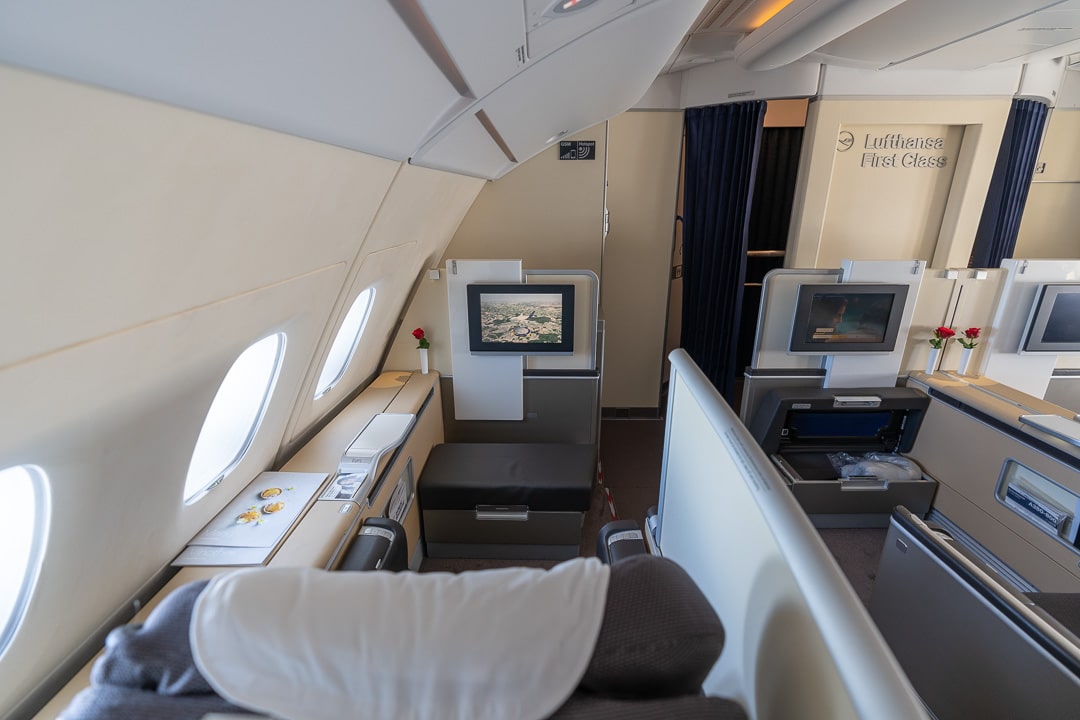 LH First A380 33 - REVIEW - Lufthansa : First Class - A380 - Frankfurt (FRA) to Delhi (DEL)