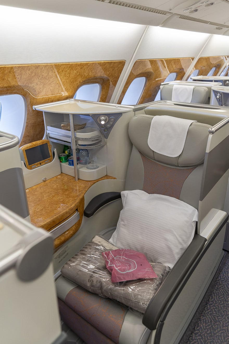 emirates business class services