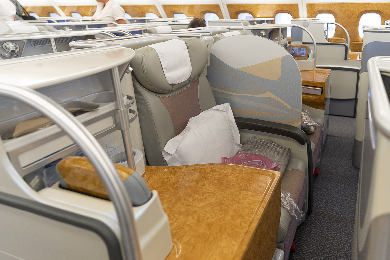 REVIEW - Emirates : Business Class A380 - The Luxury Traveller