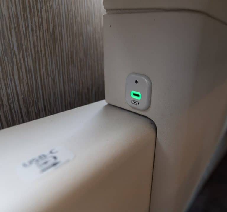 EK Gamechanger 29 768x718 - REVIEW - Emirates : Gamechanger First Class - B777 - Dubai (DXB) to London (STN)