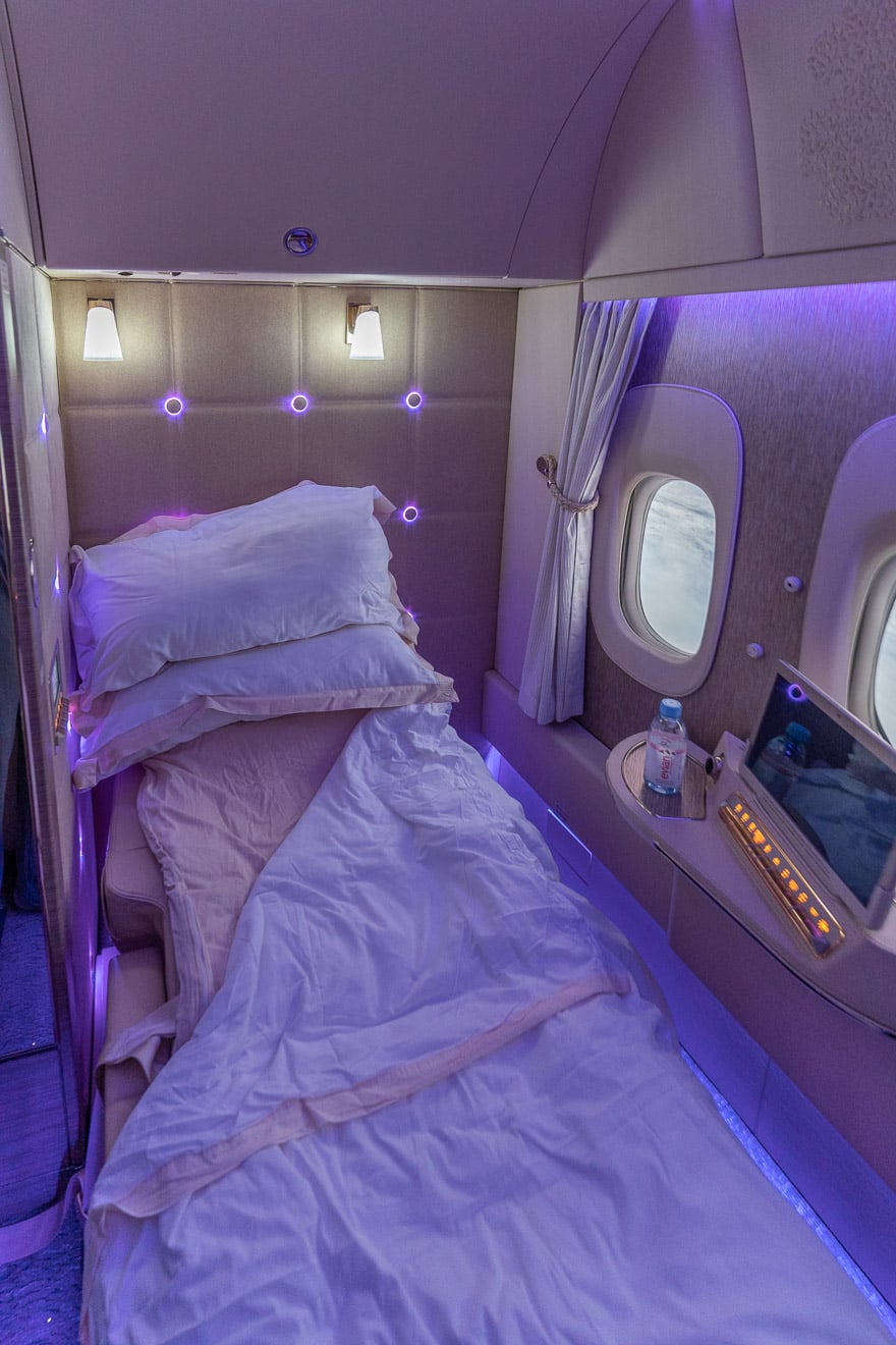 EK Gamechanger 58 - REVIEW - Emirates : Gamechanger First Class - B777 - Dubai (DXB) to London (STN)