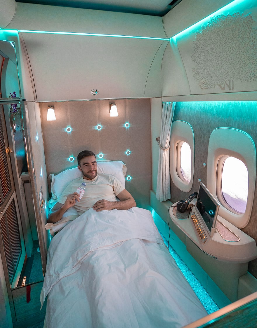 EK Gamechanger 61 - REVIEW - Emirates : Gamechanger First Class - B777 - Dubai (DXB) to London (STN)