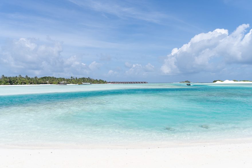 Dhigu beach 1 880x587 - What's the best hotel in the Maldives?