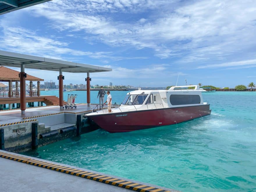 Ritz Carlton Maldives - Speedboat dock