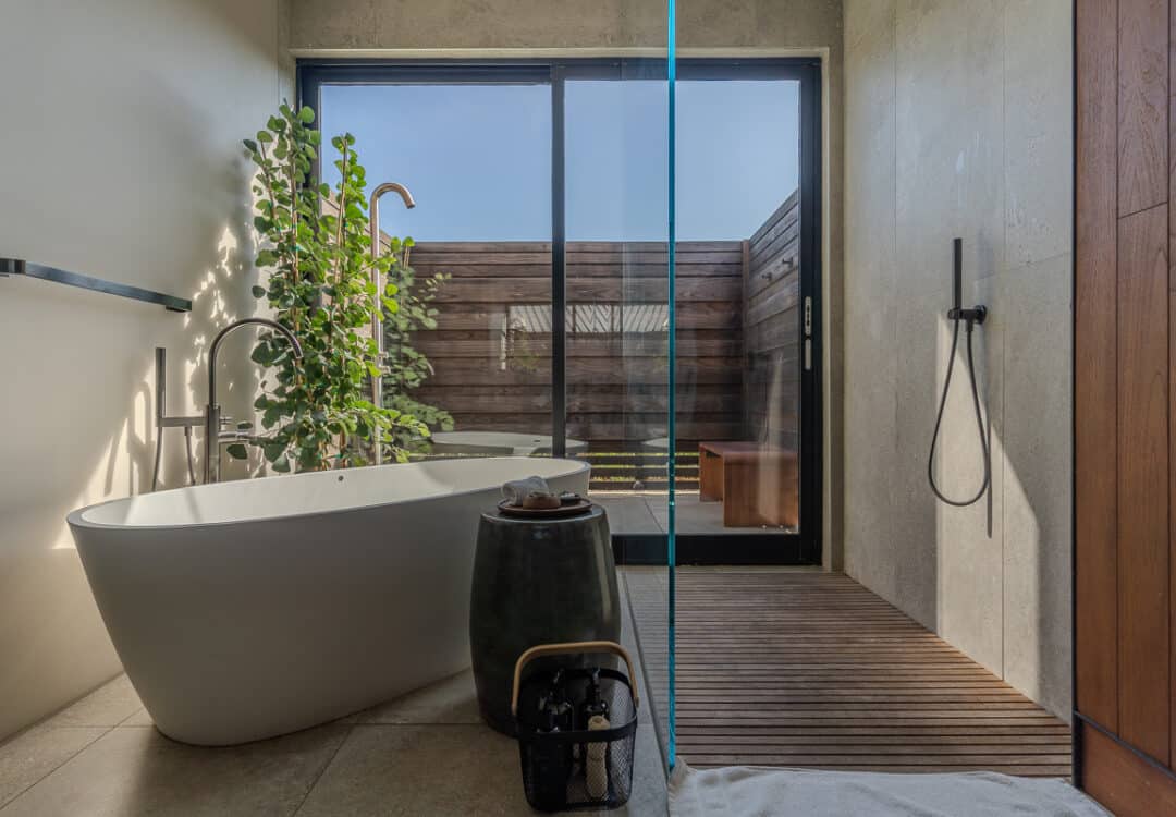 Stanly Ranch - Arbor King Cottage bathroom
