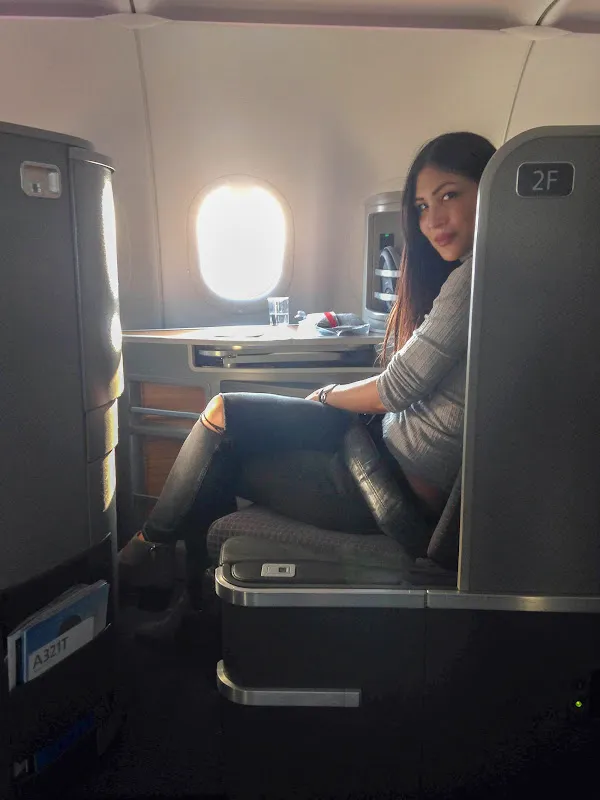 REVIEW: American Airlines – First Class – New York to Los Angeles ...