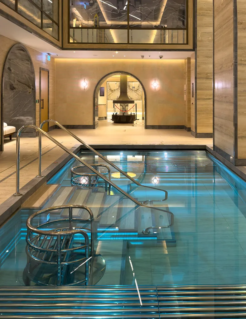 Seaways Raffles REVIEW: Raffles at OWO London – The Luxury Traveller